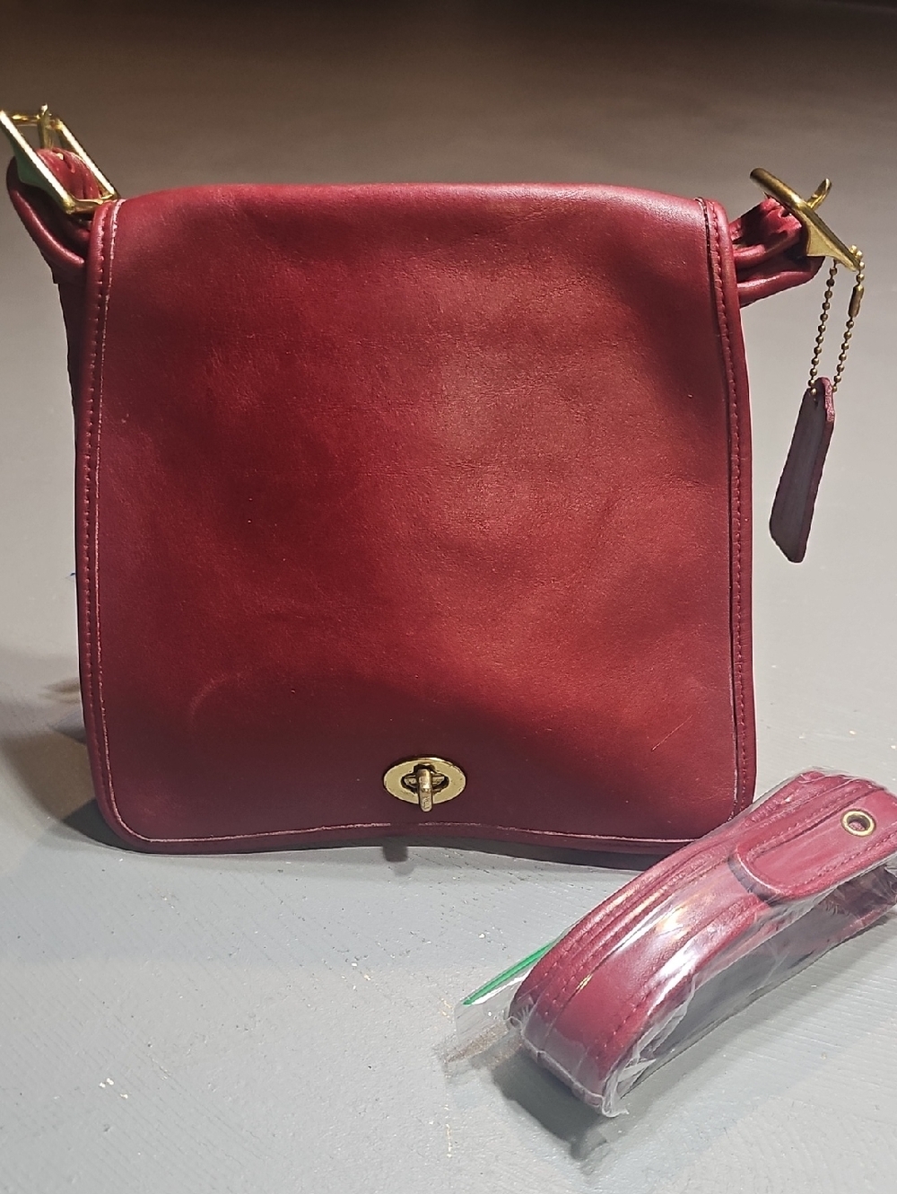 Coach 9715 Vintage Legacy Companion Flap Red Leather Crossbody EUC